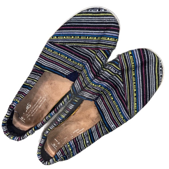 TOMS Western Stripe Print Slip On Flats Size 7 - Picture 9 of 9